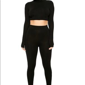 Naked Wardrobe High Turtleneck crop set